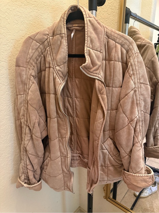 Free People Jackets & Blazers - Free people Dolman Quilted Jacket size M